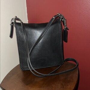 Vintage Coach Legacy Slim Flap Black Leather Flap Shoulder Bag 9821